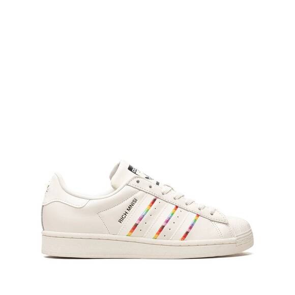 NEW ADIDAS men's rich mnisi pride sneakers in white leather